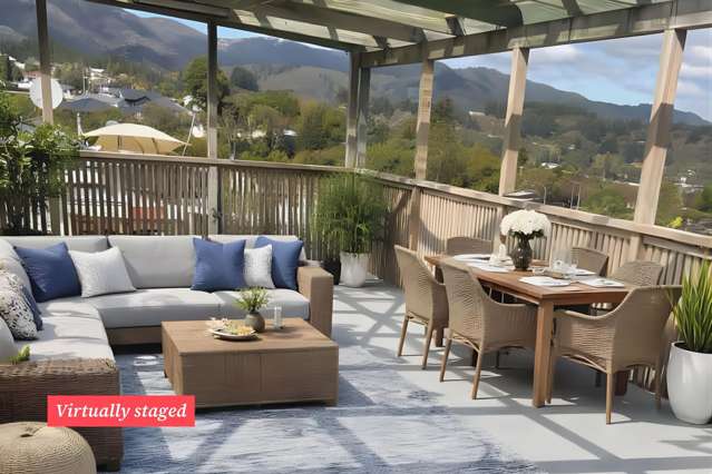 SPACIOUS - SUNNY - VIEWS!