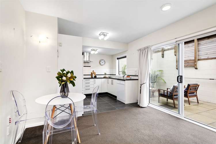 16b Lincoln Avenue Tawa_8