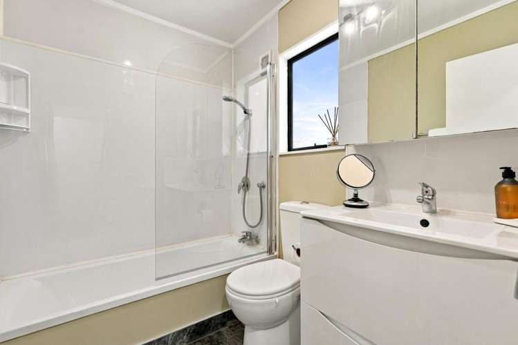 2/117 Monarch Avenue Hillcrest_12
