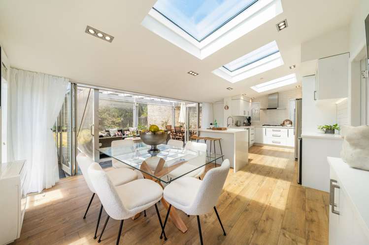 22 Kensington Avenue Petone_21