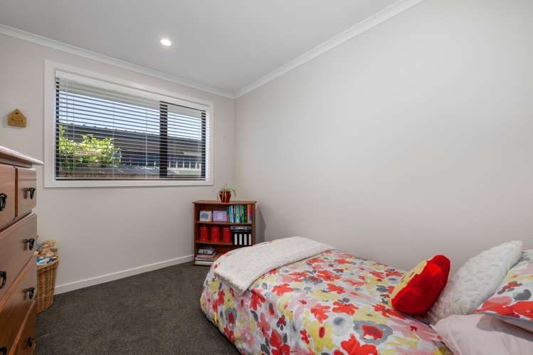 6 Spitfire Drive Burleigh_20