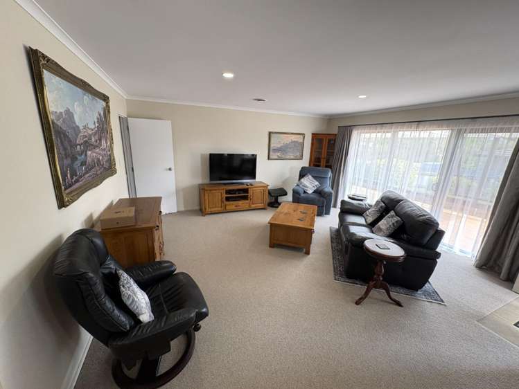 14 Roderick Place 11614_6