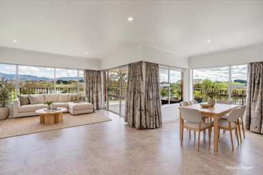 5851 Great South Road_4