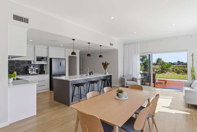 11 Taranui Way Paraparaumu Beach_6