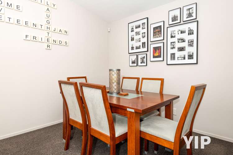 29 Cedarwood Street Woodridge_10