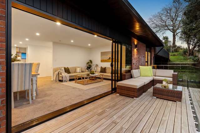 Private, Sun-drenched and Perfectly Positioned