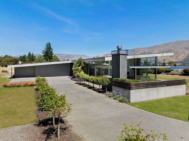 311 Beacon Point Road Wanaka_7