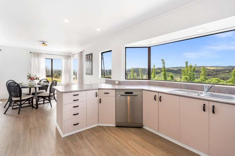21 Boundary Road Hikurangi_11