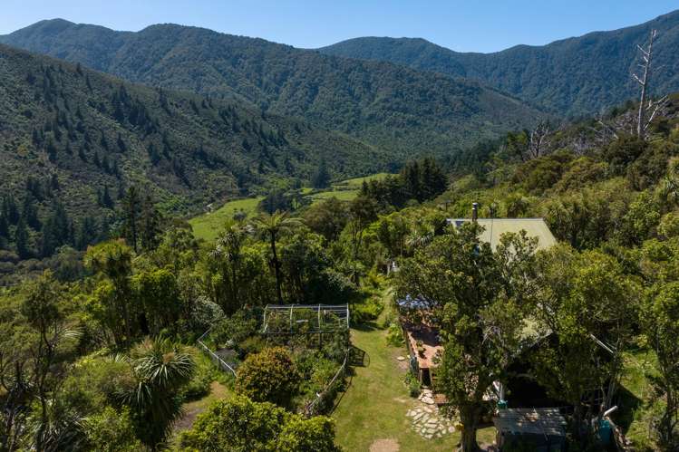 565 Anakoha Road Marlborough Sounds_30