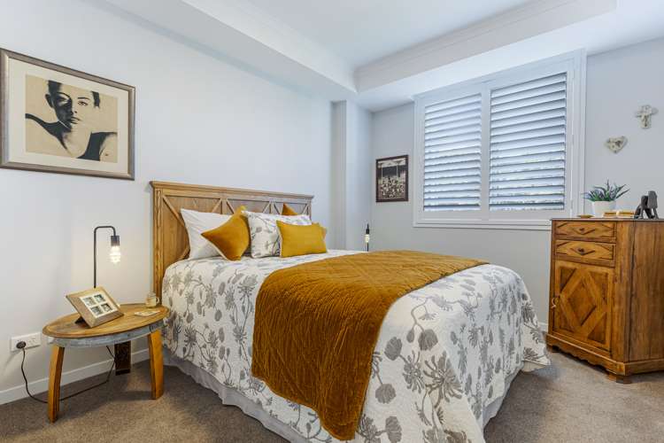 142 Eaves Bush Parade Orewa_11