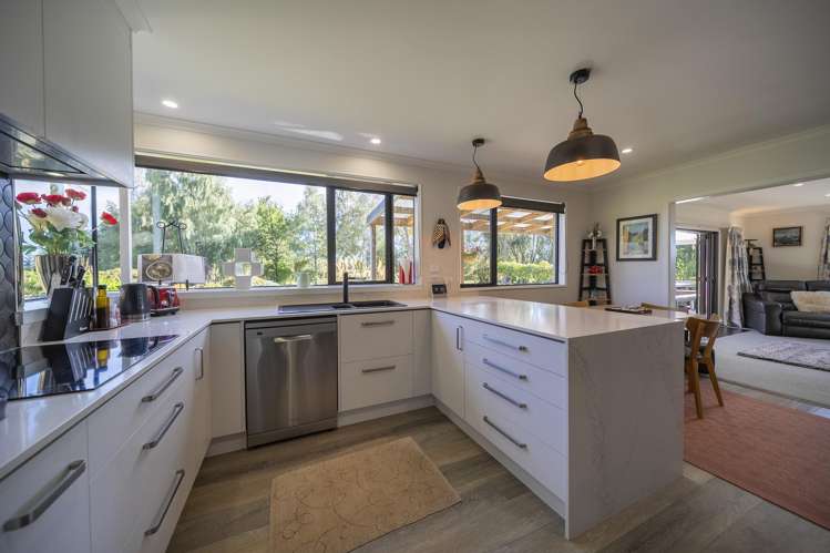 423A Te Anau Mossburn Highway Te Anau_9