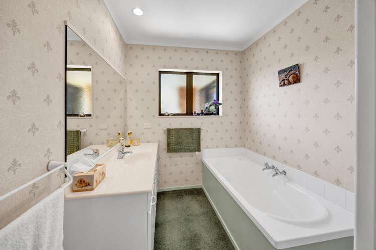 3 Saddle Row Welbourn_41