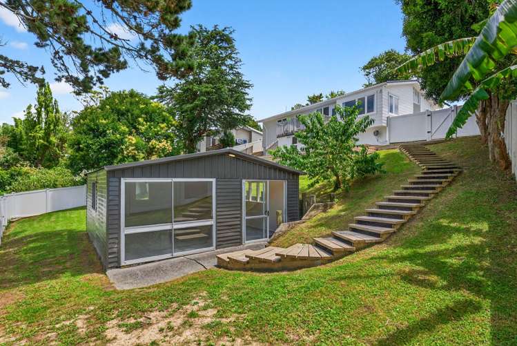 17 Lysander Crescent Beach Haven_17