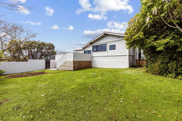 30 Waiwaka Terrace Strandon_23