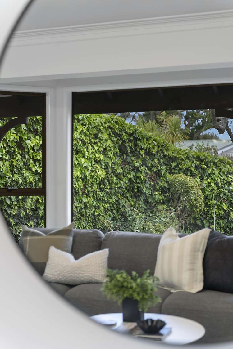 1/877 Beach Road Waiake_5