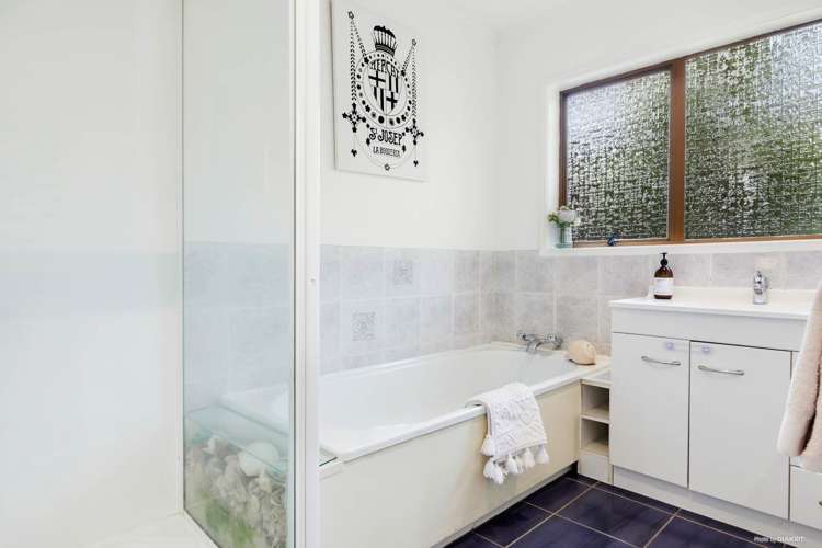 1/14 Surville Place Mairangi Bay_8