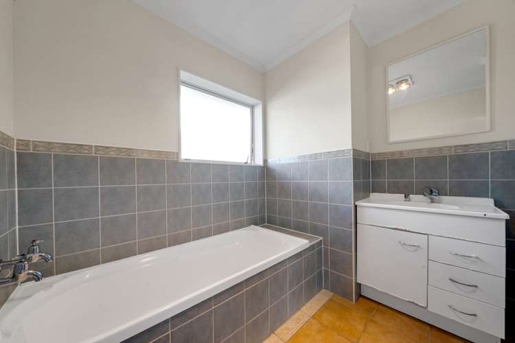 29 Tilberg Street Favona_18