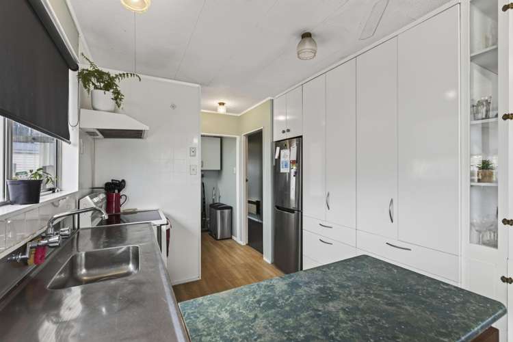 42 Gold Street Waitara_12