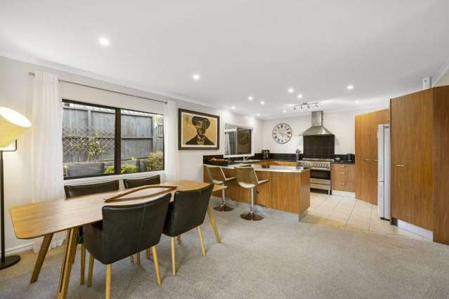 13 Edwin Grove 11217_2