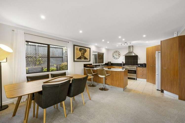 13 Edwin Grove 11217_2