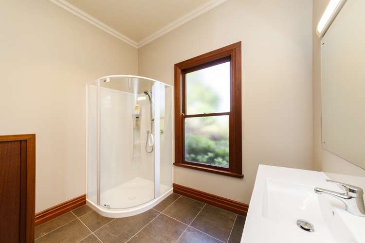 79 Cashmere Drive Fitzherbert_14