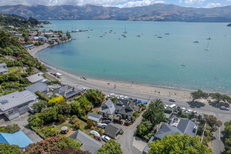 3a Beach Road Akaroa_21
