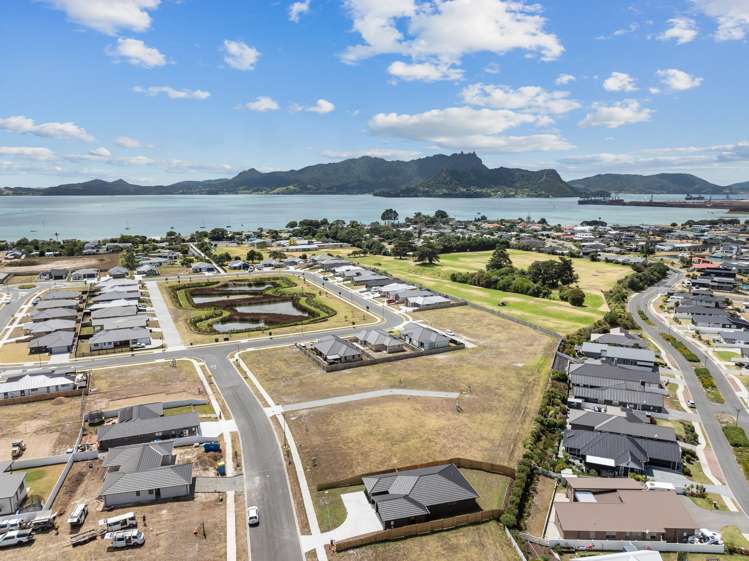 5 Te Taniwha Road One Tree Point_8