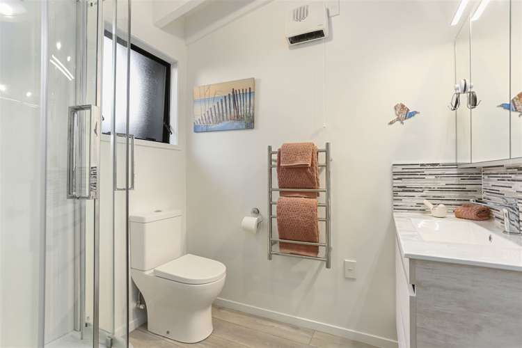 4 Peregrine Place Birkenhead_14