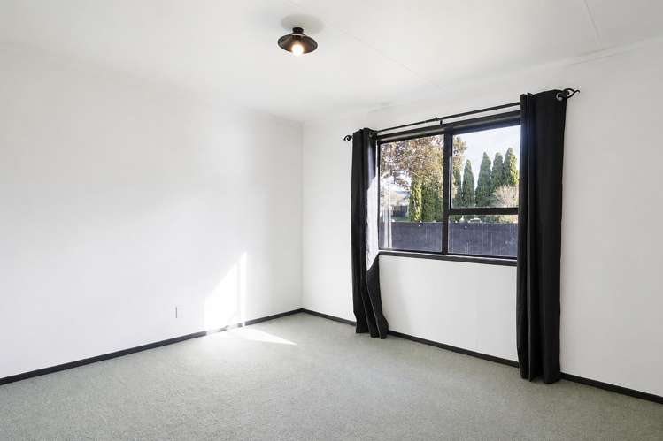 32 Gem Street Pukehangi_11