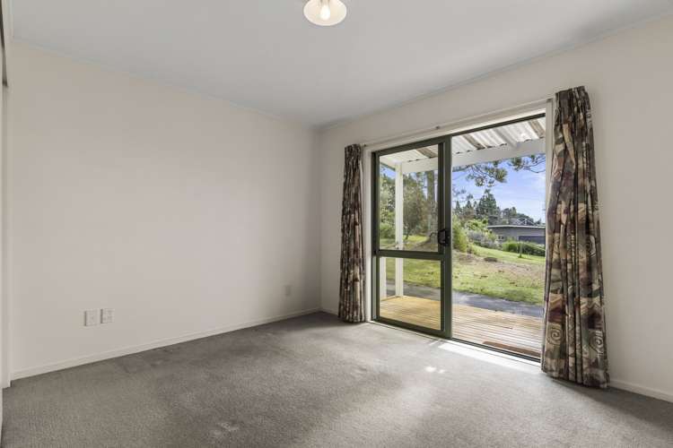 87 Carter Road Oratia_33