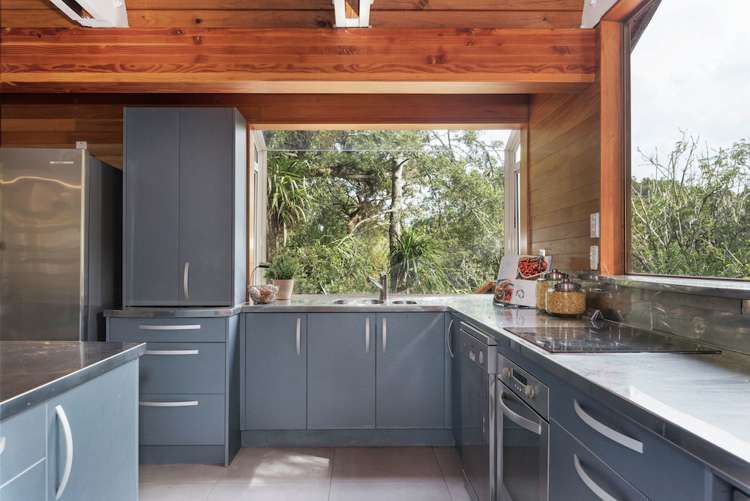 336 Huia Road Titirangi_6