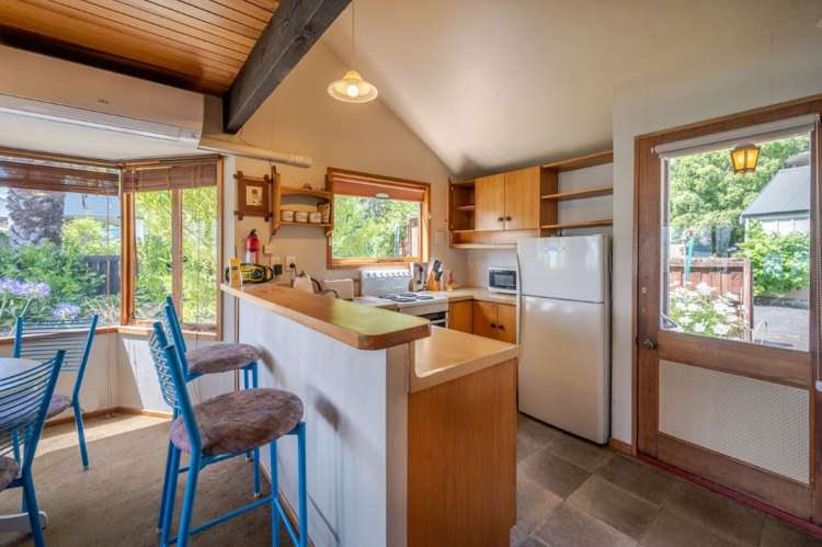 3a Beach Road Akaroa_5