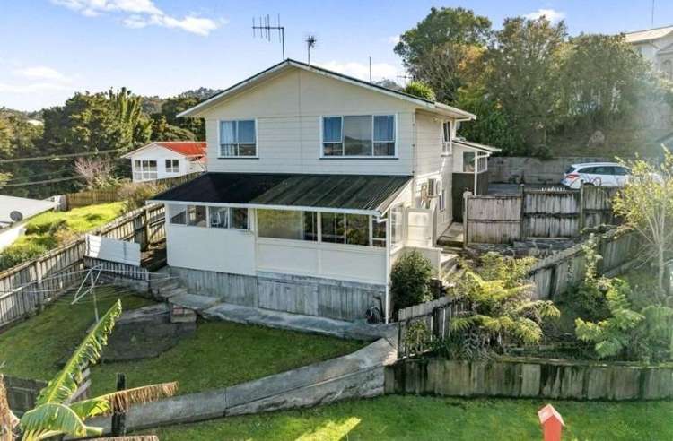 10 Memorial Drive 11618_3
