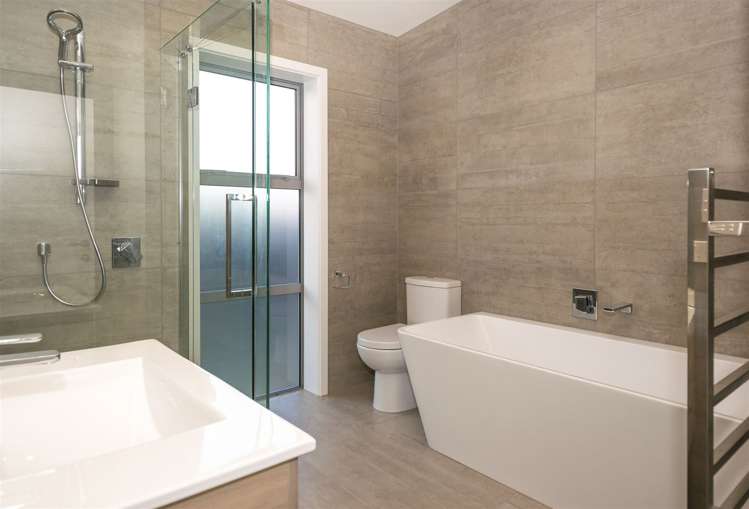 14 Corsair Crescent Burleigh_9