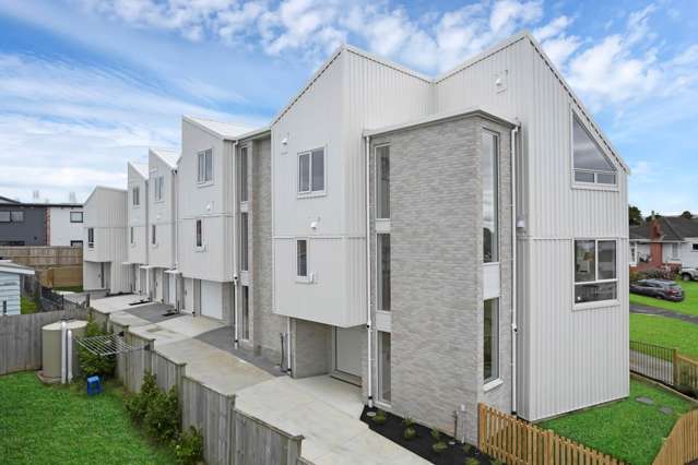 Brand New Bespoke Townhouse