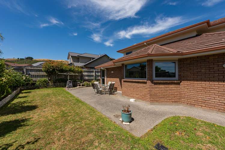 6 Black Pine Road Woodridge_21
