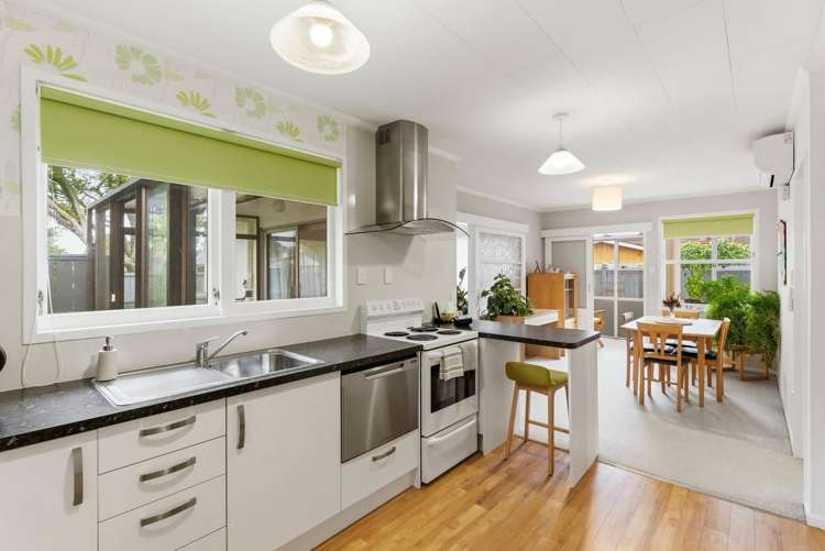 44 Tui Road West Raumati Beach_15