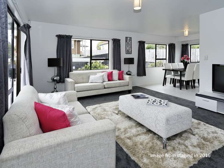 2/14 Kelkirk Street Kelston_4