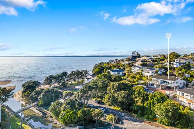 Sea Views & Village Vibes