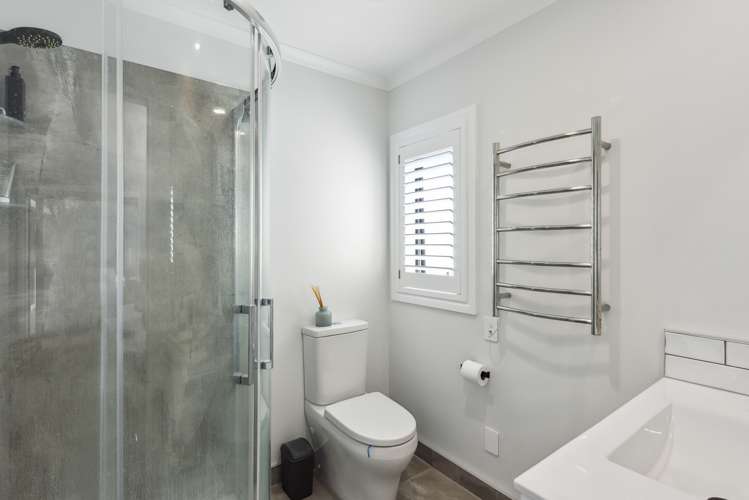 176 Milne Drive Paraparaumu_24