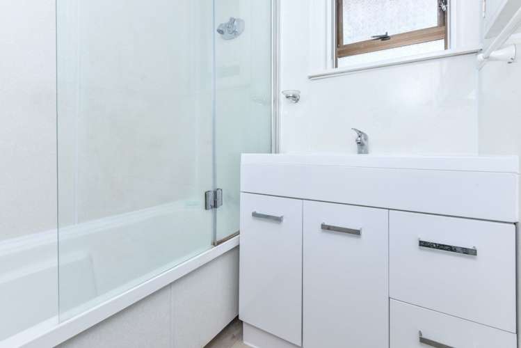 17 Thompson Terrace Manurewa_9