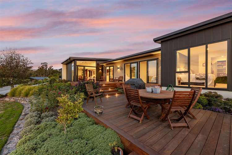 10 Hewers Lane Kennedys Bush_22