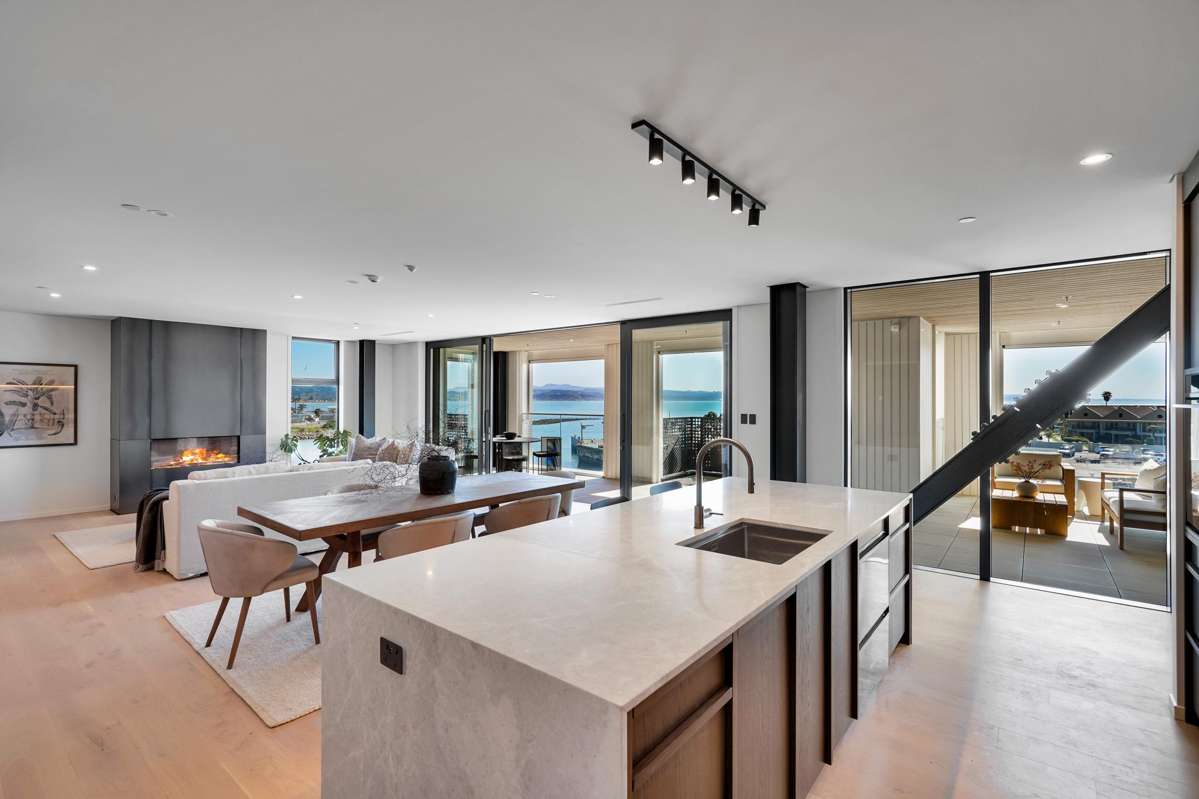 APT 206 Customs Quay_5