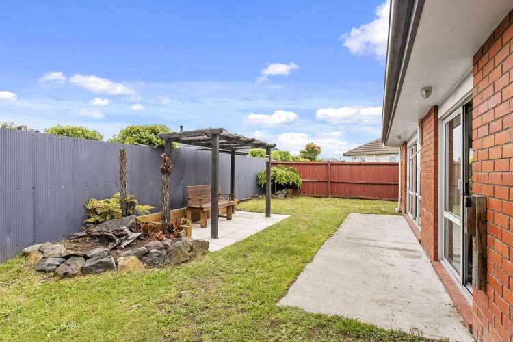 27a Doreen Street Aranui_11