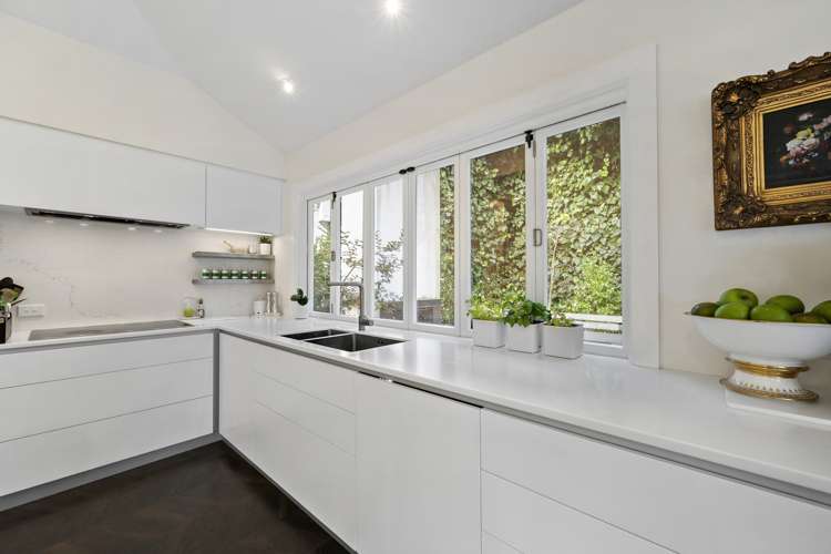 44 Mcfarlane Street Mount Victoria_10