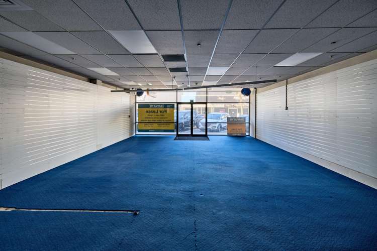 129-131 High Street Hutt Central_27