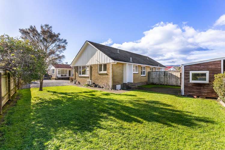 20 Parera Grove Heretaunga_1
