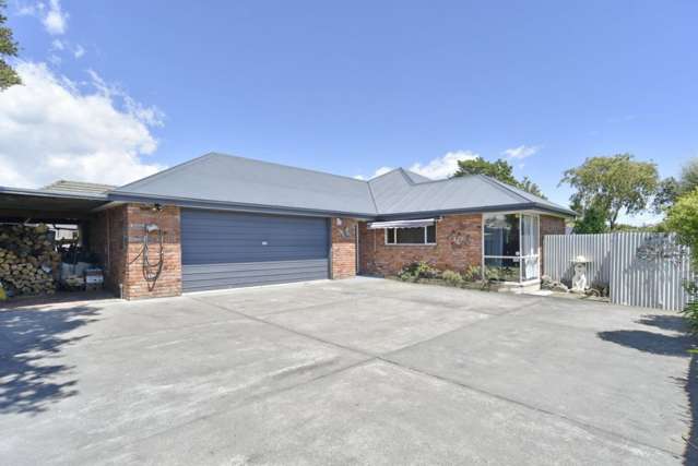 2/83 Mackworth Street Woolston_2