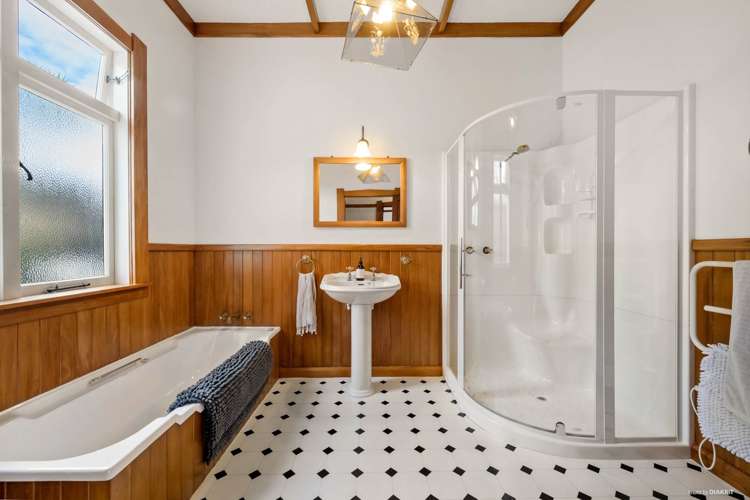 61 Uxbridge Road Mellons Bay_12