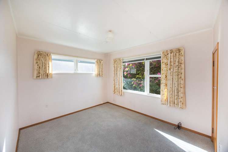9 Somerset Crescent Highbury_8